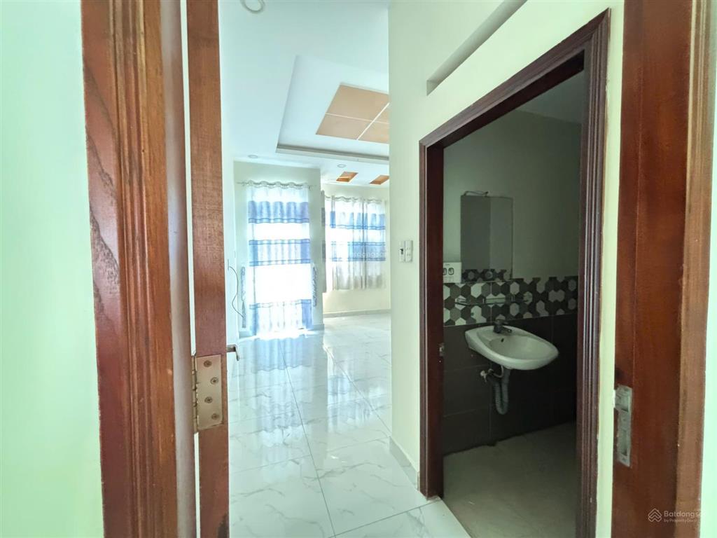 Nhà cho thuê trệt 2 lầu, diện tích lớn 4x20m, 4pn, đường số 1 gần lê đức thọ, p13, gò vấp