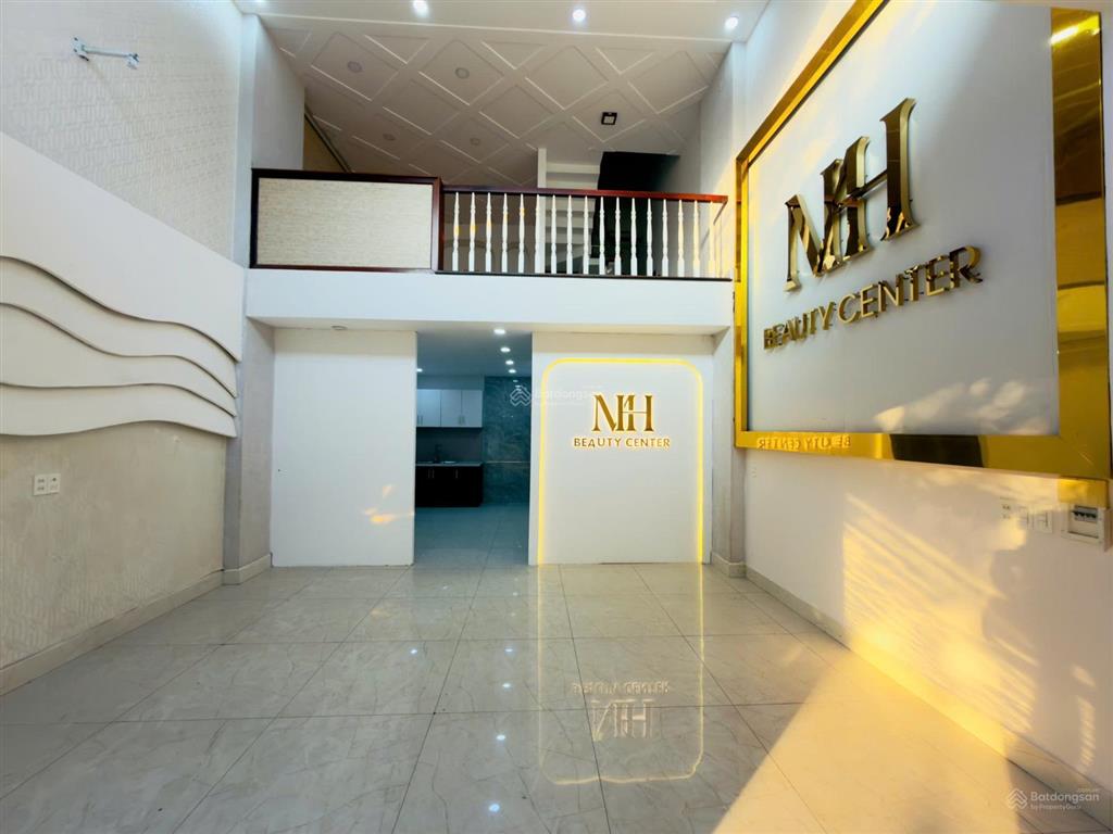 Nhà phố liền kề 1 trục hxh sát mt, vị trí siêu vip, trệt lửng 3 lầu, 5pn, phạm văn chiêu p14