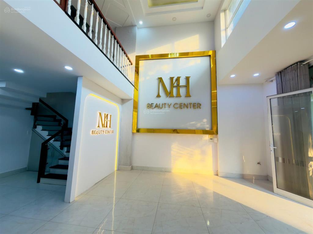 Nhà phố liền kề 1 trục hxh sát mt, vị trí siêu vip, trệt lửng 3 lầu, 5pn, phạm văn chiêu p14