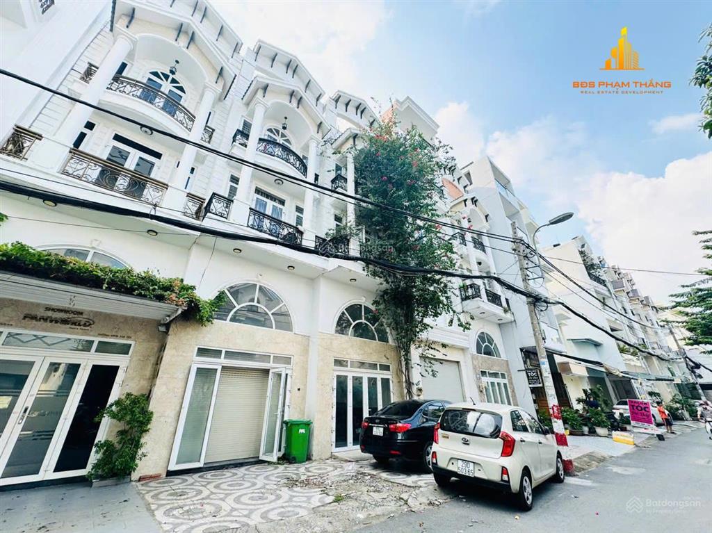 Nhà phố 2mt diện tích 4x23m, trệt lửng 3 lầu, sát mt, vị trí đẹp, 6pn 7wc dương quảng hàm p5 gò vấp