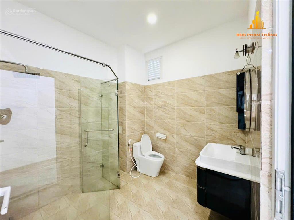 Nhà phố 2mt diện tích 4x23m, trệt lửng 3 lầu, sát mt, vị trí đẹp, 6pn 7wc dương quảng hàm p5 gò vấp