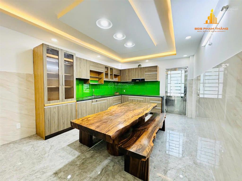 Nhà phố 2mt diện tích 4x23m, trệt lửng 3 lầu, sát mt, vị trí đẹp, 6pn 7wc dương quảng hàm p5 gò vấp