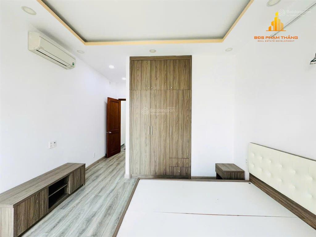 Nhà phố 2mt diện tích 4x23m, trệt lửng 3 lầu, sát mt, vị trí đẹp, 6pn 7wc dương quảng hàm p5 gò vấp