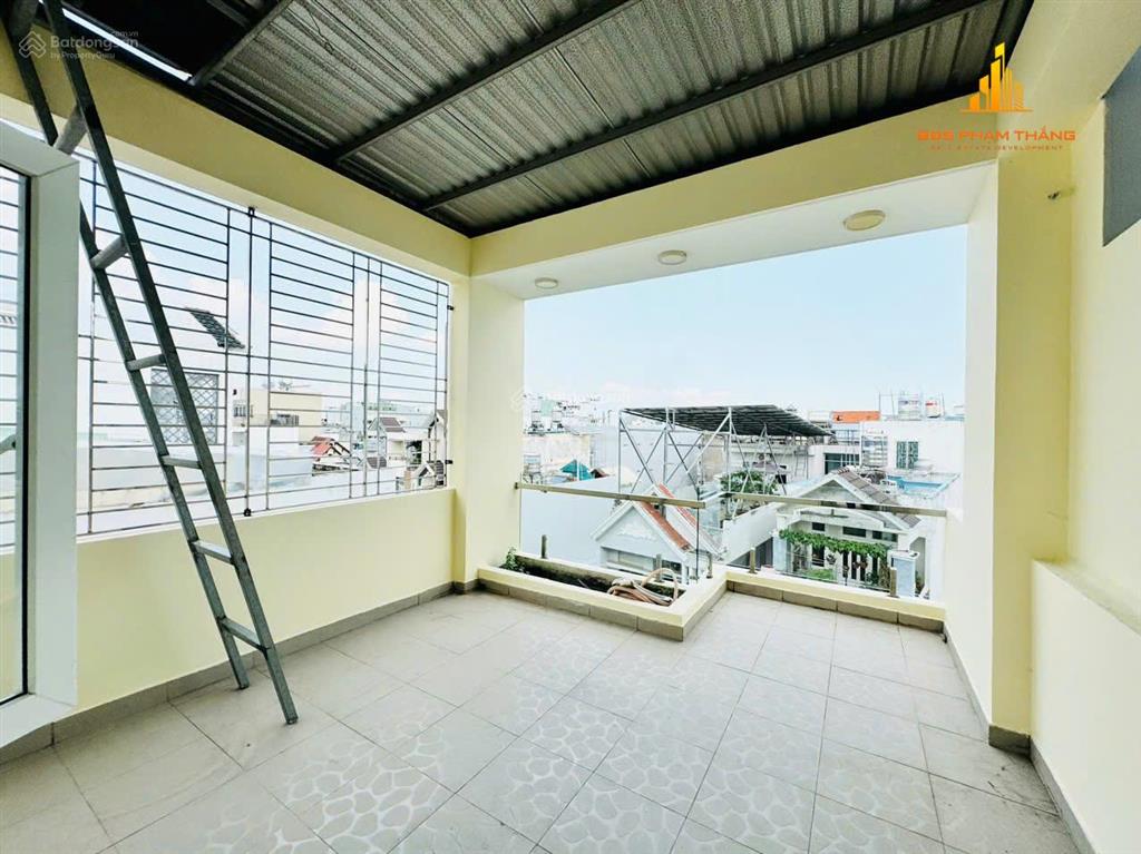 Nhà phố 2mt diện tích 4x23m, trệt lửng 3 lầu, sát mt, vị trí đẹp, 6pn 7wc dương quảng hàm p5 gò vấp