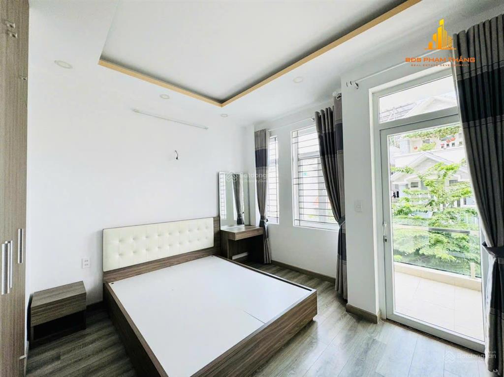 Nhà phố 2mt diện tích 4x23m, trệt lửng 3 lầu, sát mt, vị trí đẹp, 6pn 7wc dương quảng hàm p5 gò vấp