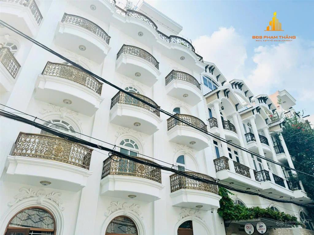 Nhà phố 2mt diện tích 4x23m, trệt lửng 3 lầu, sát mt, vị trí đẹp, 6pn 7wc dương quảng hàm p5 gò vấp