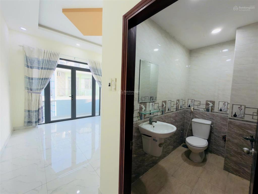 Nhà cho thuê trệt 2 lầu, diện tích lớn 4x22m, đường số 1, gần lê đức thọ, p13, gò vấp