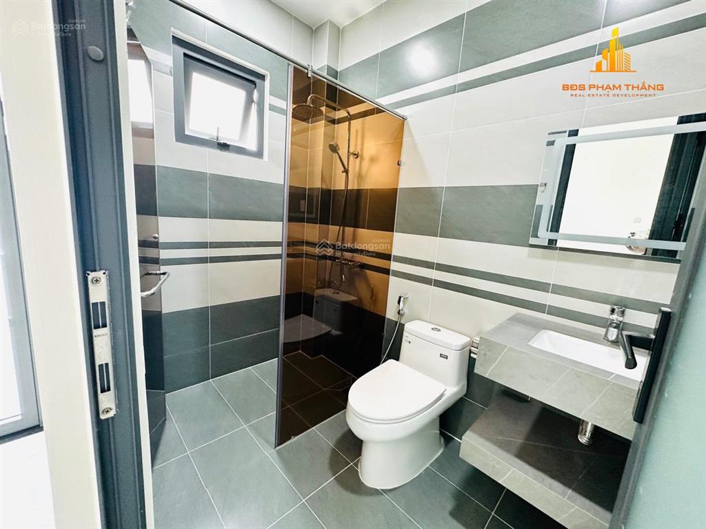 Nhà 1/ xe tải vị trí đẹp, diện tích khủng 5x25m, trệt 3 lầu, 4pn 5wc, quang trung p8, vị trí đẹp