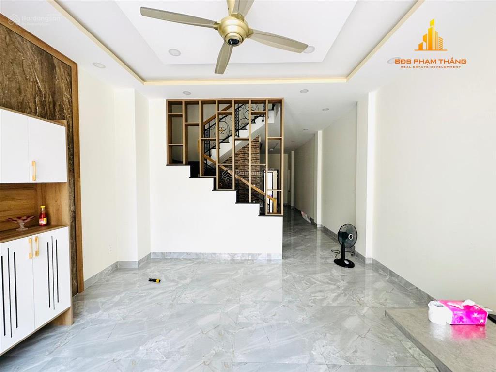 Nhà 1/ xe tải vị trí đẹp, diện tích khủng 5x25m, trệt 3 lầu, 4pn 5wc, quang trung p8, vị trí đẹp