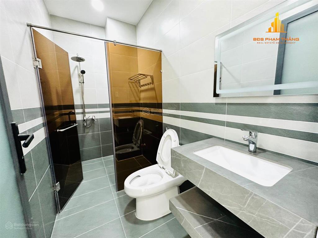 Nhà 1/ xe tải vị trí đẹp, diện tích khủng 5x25m, trệt 3 lầu, 4pn 5wc, quang trung p8, vị trí đẹp