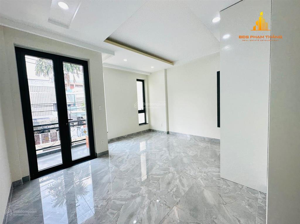 Nhà 1/ xe tải vị trí đẹp, diện tích khủng 5x25m, trệt 3 lầu, 4pn 5wc, quang trung p8, vị trí đẹp
