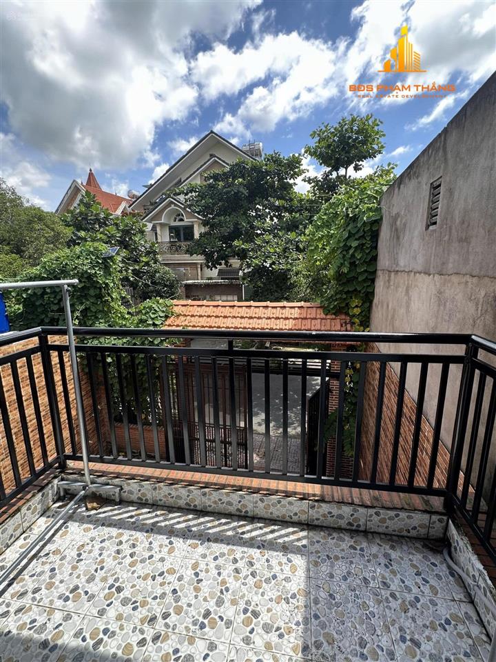 Cho thuê nhà hẻm xe tải nguyễn oanh  5x17m nở hậu 6m trệt lầu 2pn 3wc