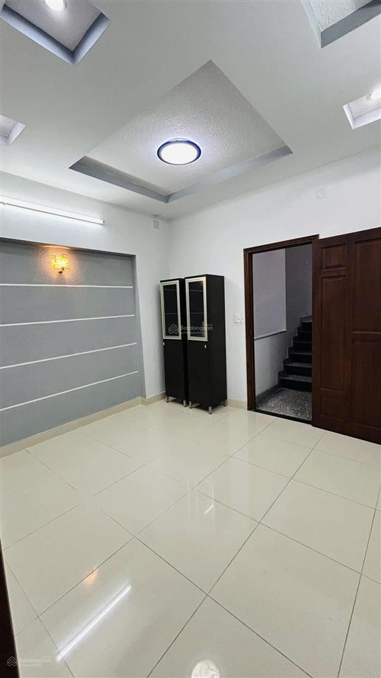 Nhà phố 1/ xe hơi sát mt vị trí đẹp  trệt 3 lầu  4x20m  4pn 5wc  lê văn thọ ngay cv làng hoa