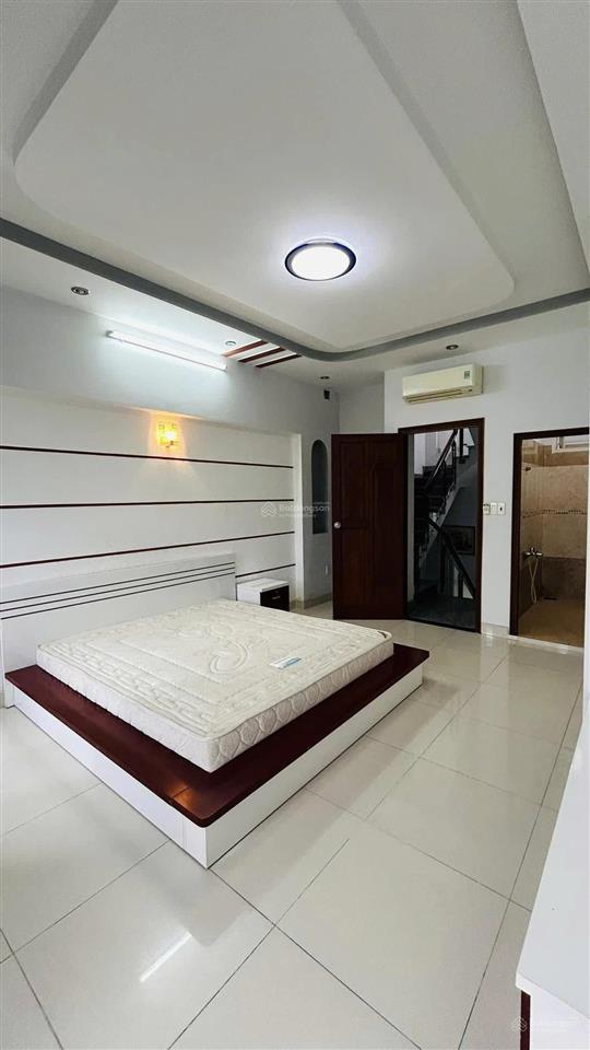 Nhà phố 1/ xe hơi sát mt vị trí đẹp  trệt 3 lầu  4x20m  4pn 5wc  lê văn thọ ngay cv làng hoa