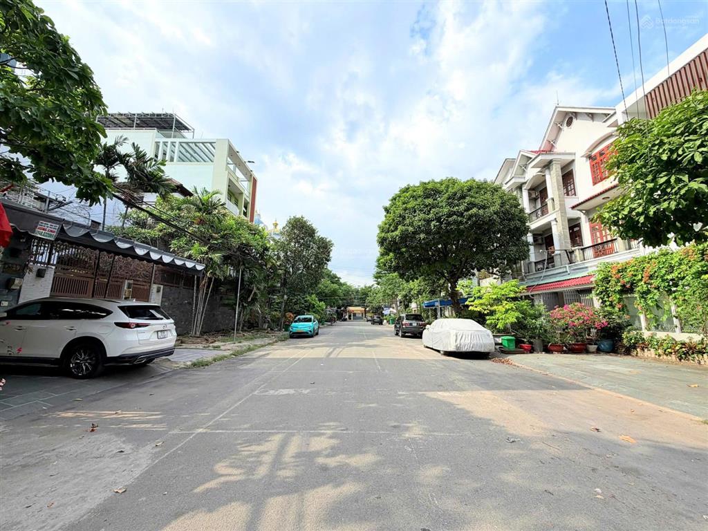 Nhà phố khu biệt thựđường 12m thông vị trí đẹp5x16m5pn 5wcđs5  nguyễn oanh p17  gò vấp