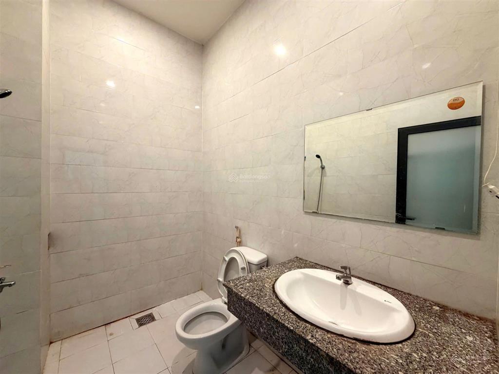 Cho thuê nhà hẻm xe tải thôngtrệt 2 lầu5x16m4pn vị trí siêu đẹplê đức thọ p17