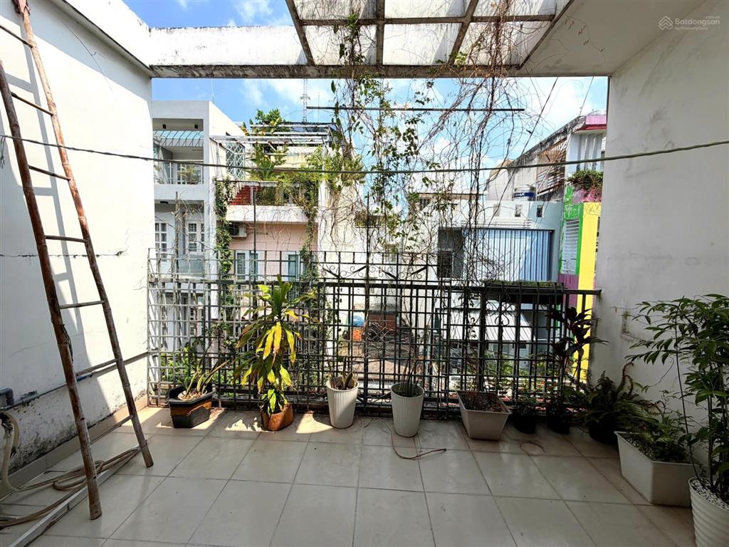 Cho thuê nhà hẻm xe tải thôngtrệt 2 lầu5x16m4pn vị trí siêu đẹplê đức thọ p17