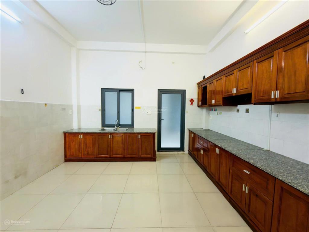 Cho thuê nhà hẻm xe tải thôngtrệt 2 lầu5x16m4pn vị trí siêu đẹplê đức thọ p17