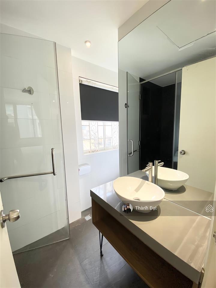 Thuê căn hộ nguyễn thị minh khai q. 1, studio cửa sổ  dt 30m2  bếp xa giường, ngay thảo cầm viên