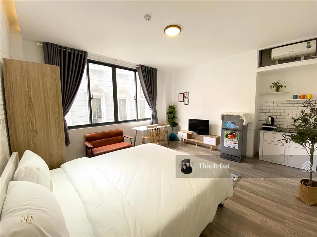 Thuê căn hộ nguyễn thị minh khai q. 1, studio cửa sổ  dt 30m2  bếp xa giường, ngay thảo cầm viên