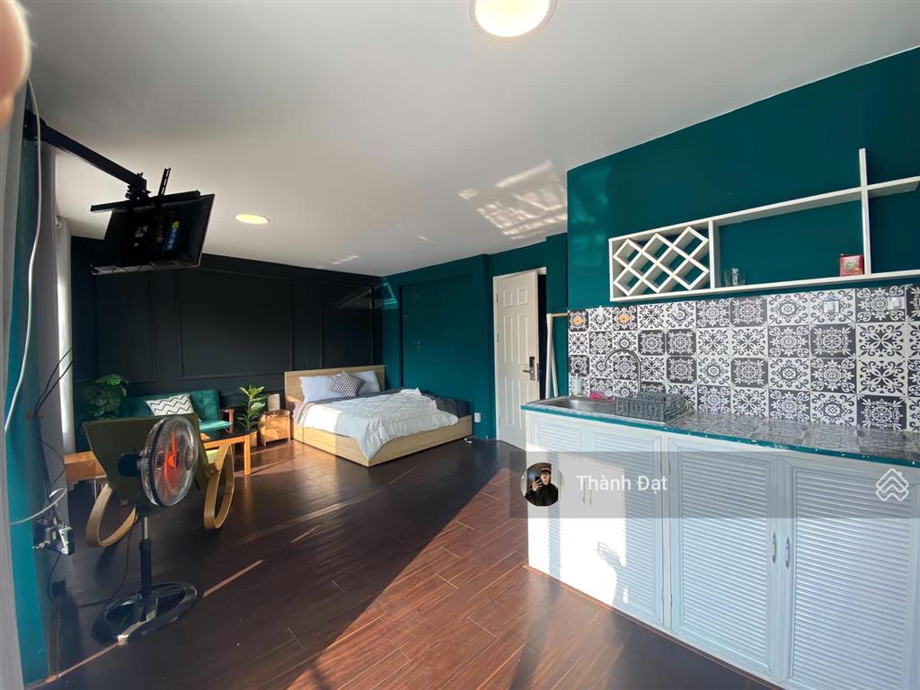 Thuê căn hộ trung tâm q.1, studio balcony & cửa sổ  dt 45m²  máy giặt riêng, ngay trần hưng đạo