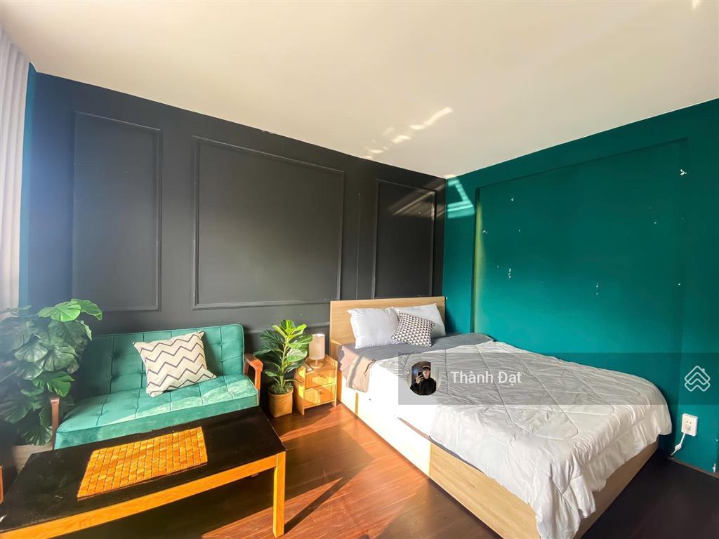 Thuê căn hộ trung tâm q.1, studio balcony & cửa sổ  dt 45m²  máy giặt riêng, ngay trần hưng đạo