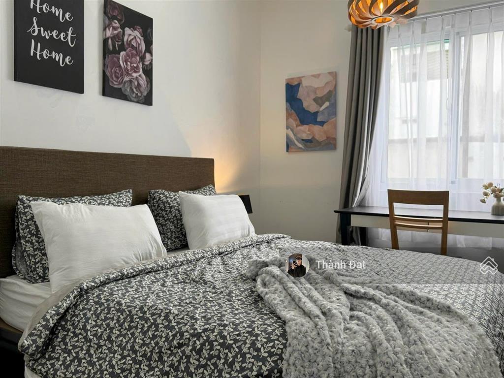 Thuê căn hộ hai bà trưng q.1, 1 phòng ngủ 1 phòng khách 40m2  thang máy, gần công viên lê văn tám