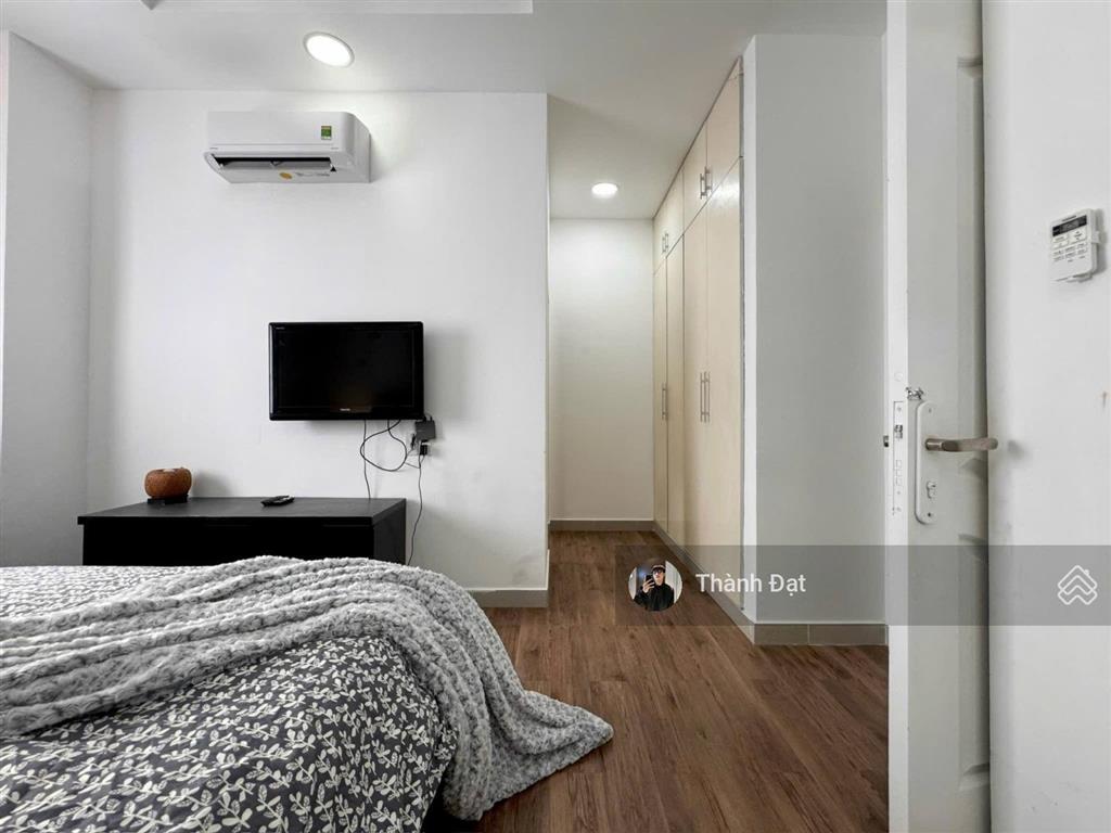 Thuê căn hộ hai bà trưng q.1, 1 phòng ngủ 1 phòng khách 40m2  thang máy, gần công viên lê văn tám