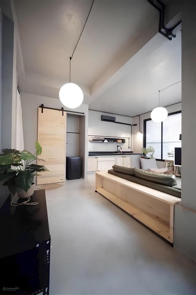Cho thuê căn hộ bến thành quận 1, 1 phòng ngủ & 1 phòng khách balcony sân vườn, gần chợ bến thành