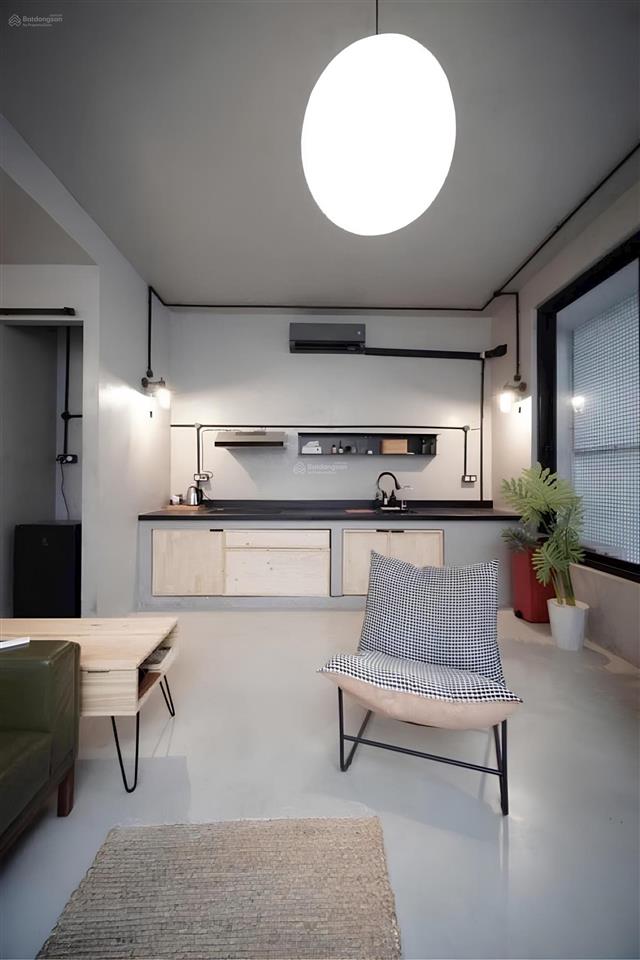 Cho thuê căn hộ bến thành quận 1, 1 phòng ngủ & 1 phòng khách balcony sân vườn, gần chợ bến thành