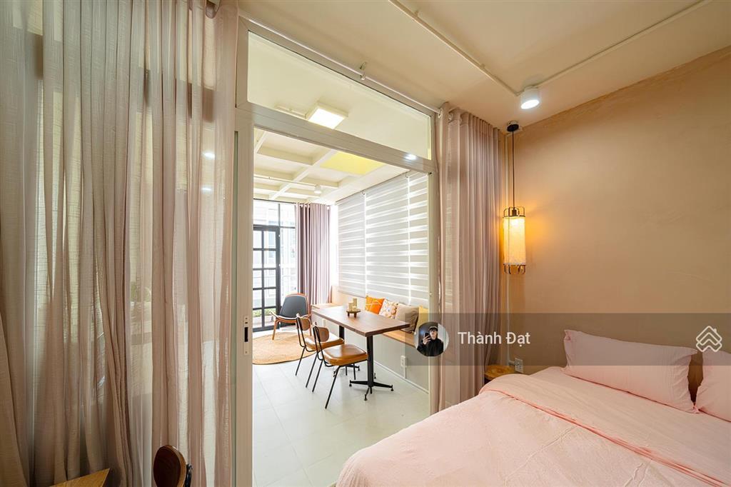Thuê căn hộ bến nghé quận 1, 1 phòng ngủ balcony nhiều cửa sổ  diện tích 45m², ngay thảo cầm viên