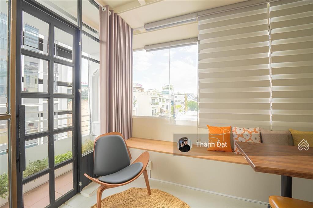 Thuê căn hộ bến nghé quận 1, 1 phòng ngủ balcony nhiều cửa sổ  diện tích 45m², ngay thảo cầm viên
