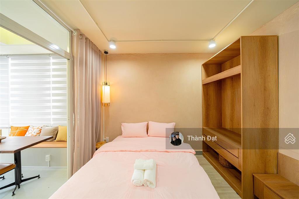Thuê căn hộ bến nghé quận 1, 1 phòng ngủ balcony nhiều cửa sổ  diện tích 45m², ngay thảo cầm viên