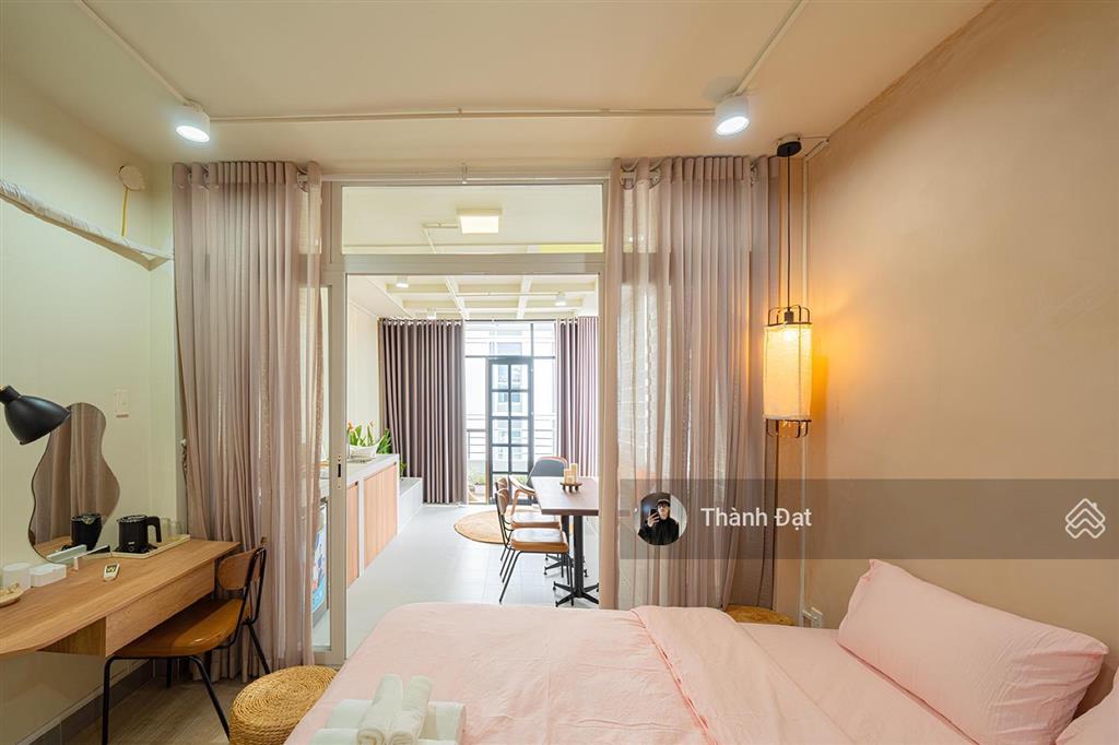 Thuê căn hộ bến nghé quận 1, 1 phòng ngủ balcony nhiều cửa sổ  diện tích 45m², ngay thảo cầm viên