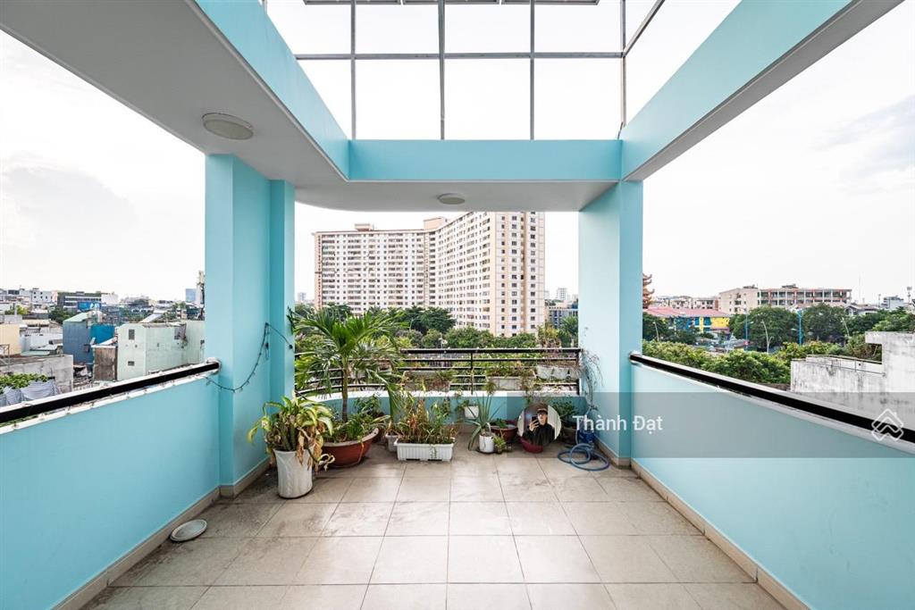 Thuê căn hộ hoàng sa, quận 1, 1 phòng ngủ 1 phòng khách 60m2 có ban công sân vườn  máy giặt riêng