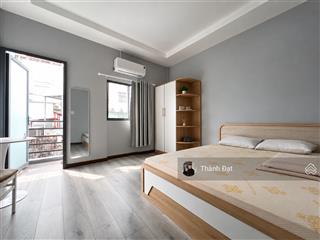 Thuê căn hộ 2 phòng ngủ ban công & cửa sổ  full nội thất  máy giặt riêng, ngay cô bắc quận 1