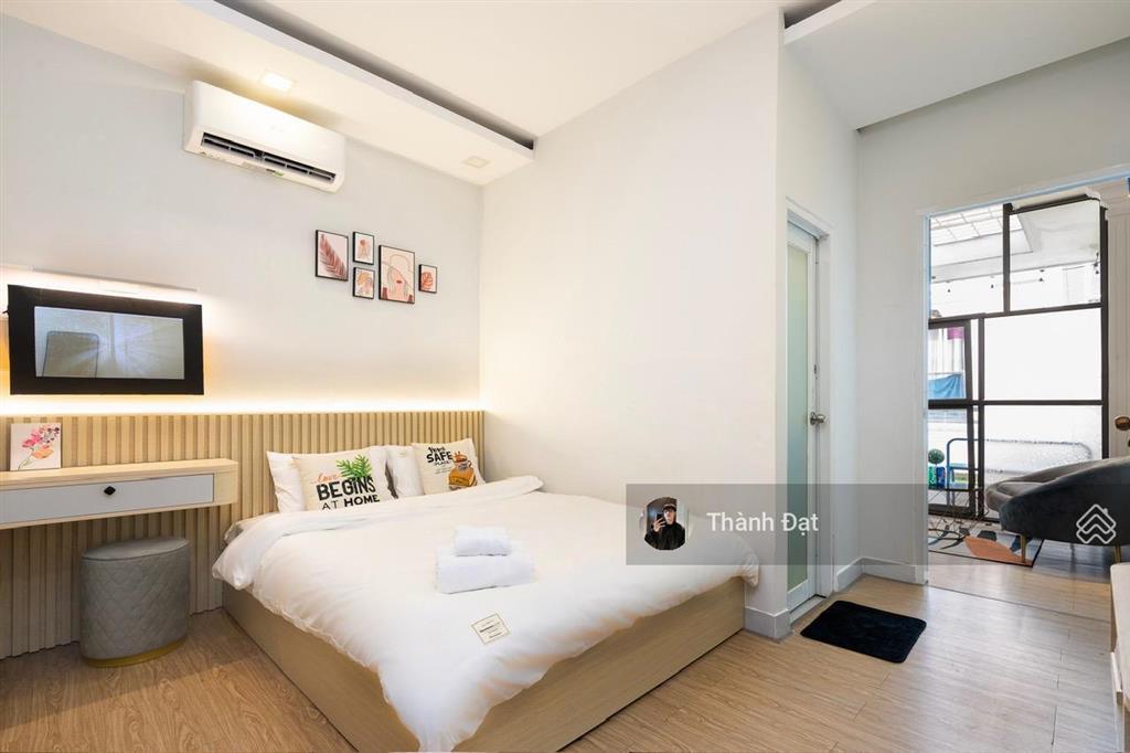 Căn hộ đường đề thám quận 1, 1 phòng ngủ & 1 phòng khách ban công sân vườn 45m2  máy giặt riêng