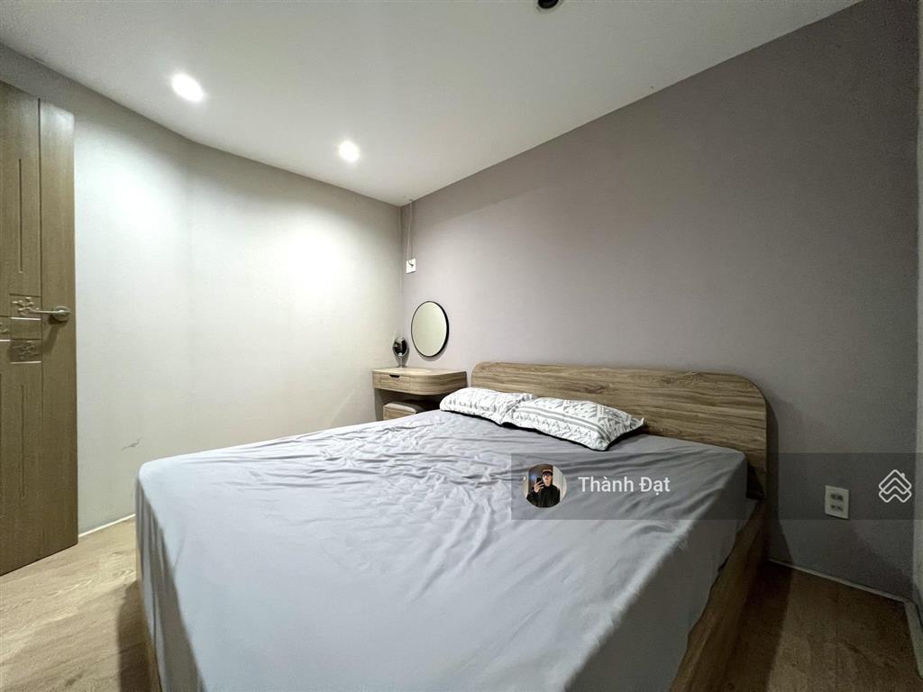 Căn hộ ngay hai bà trưng q1, 2 phòng ngủ 1 phòng khách 75m2 cửa sổ lớn  máy giặt riêng  thang máy