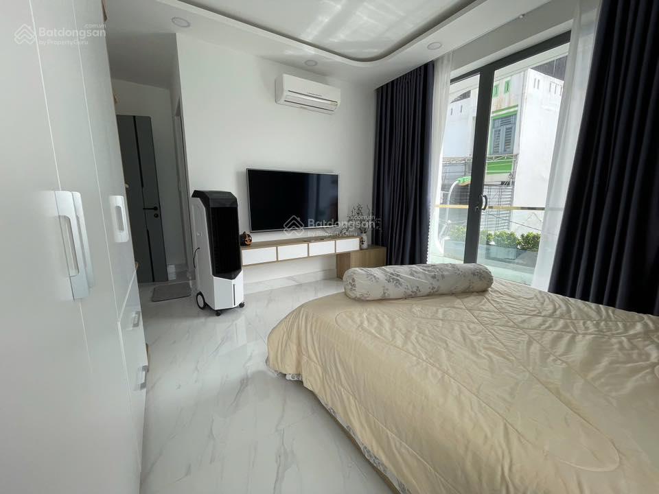 Bán nhà mới 3 tầng dt 69m2 khu đề pô đường sau ga phường nha trang giá 5 tỷ 250tr