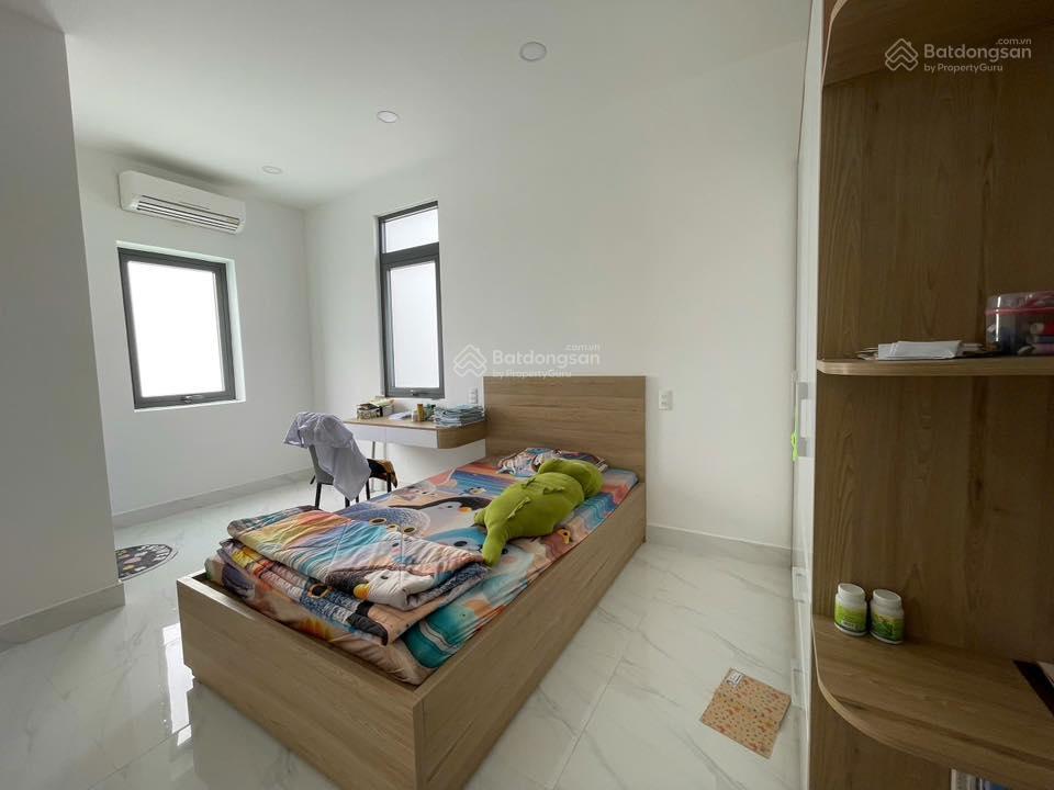 Bán nhà mới 3 tầng dt 69m2 khu đề pô đường sau ga phường nha trang giá 5 tỷ 250tr