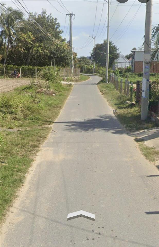 Cần bán đất dt 298m2 có thổ cư mt đường tân dân 1 vạn thắng giá 25tr/m2