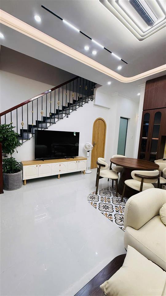 Bán nhà dt 89m2 full nội thất 3 tầng diên sơn diên khánh đường ô tô giá 3 tỷ 350tr