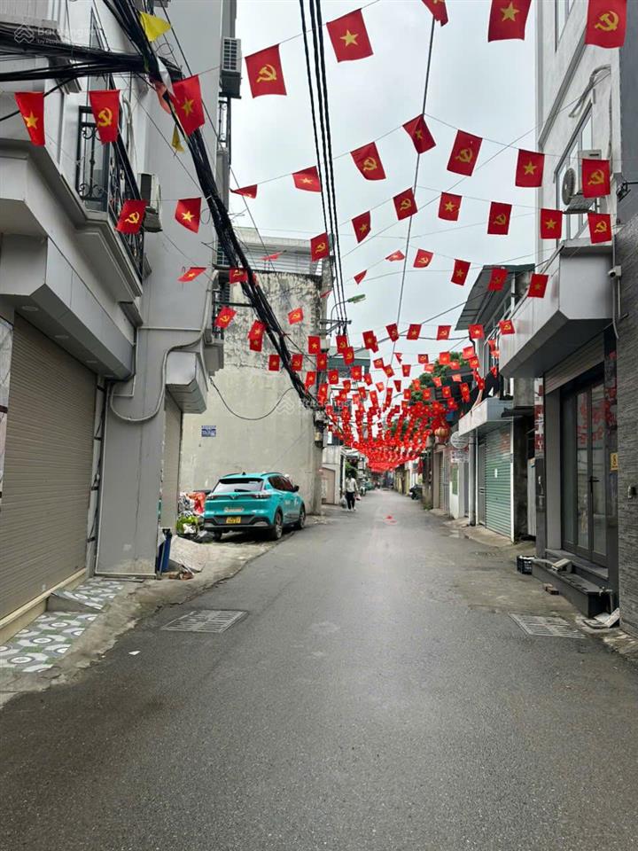 Cho thuê nhà 100m², trục chính tổ 15 yên nghĩa, giá chỉ 5tr/tháng  kinh doanh kho xưởng, bán hàng