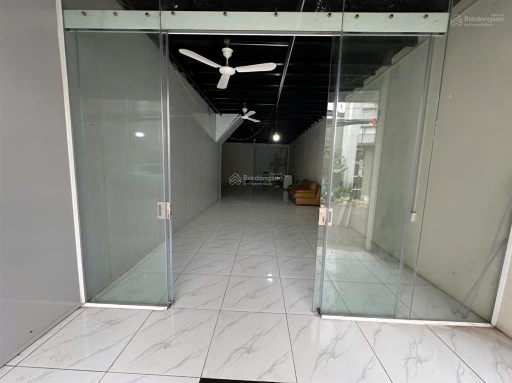 Cho thuê nhà 100m², trục chính tổ 15 yên nghĩa, giá chỉ 5tr/tháng  kinh doanh kho xưởng, bán hàng