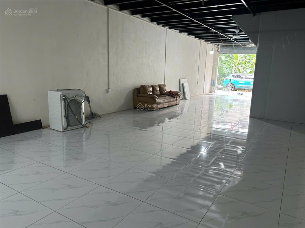 Cho thuê nhà 100m², trục chính tổ 15 yên nghĩa, giá chỉ 5tr/tháng  kinh doanh kho xưởng, bán hàng