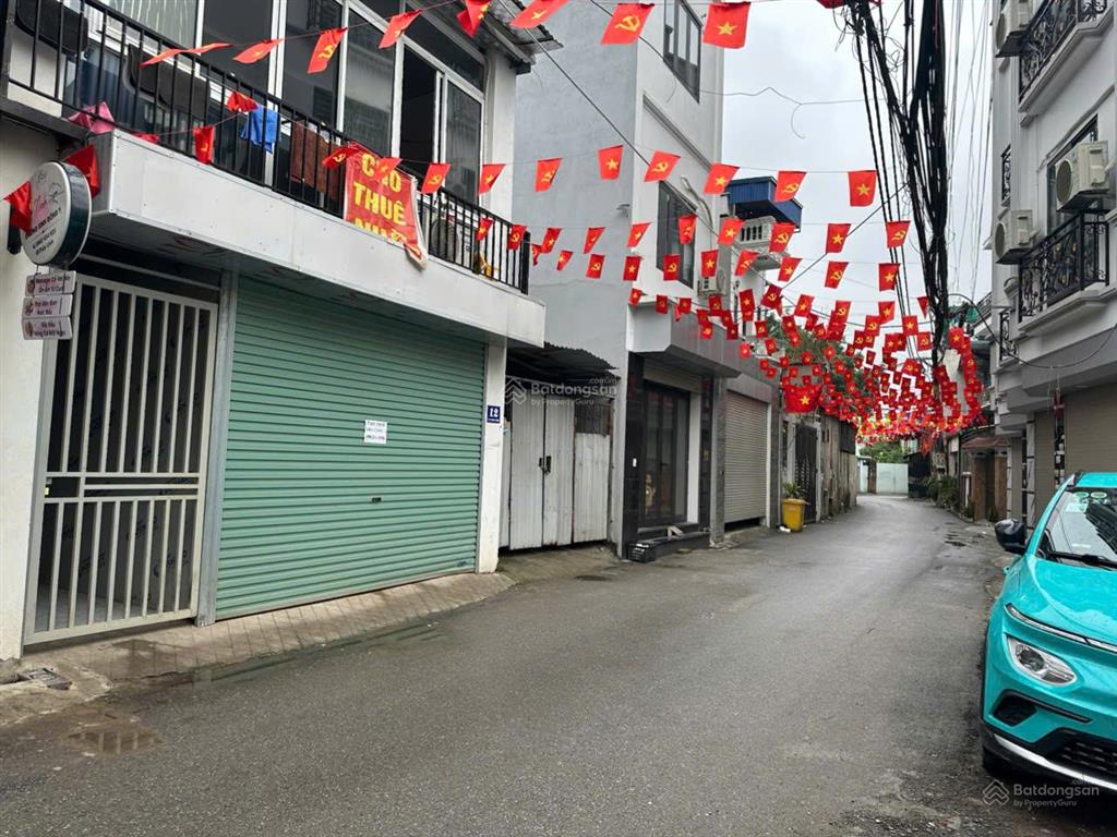 Cho thuê nhà 100m², trục chính tổ 15 yên nghĩa, giá chỉ 5tr/tháng  kinh doanh kho xưởng, bán hàng