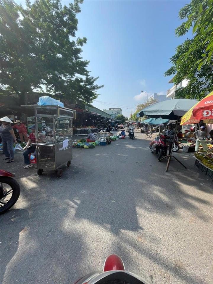 Tôi bán nhà 3 tầng đường tống duy tân ngay cổng chợ hoà mỹ