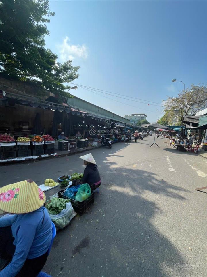 Tôi bán nhà 3 tầng đường tống duy tân ngay cổng chợ hoà mỹ