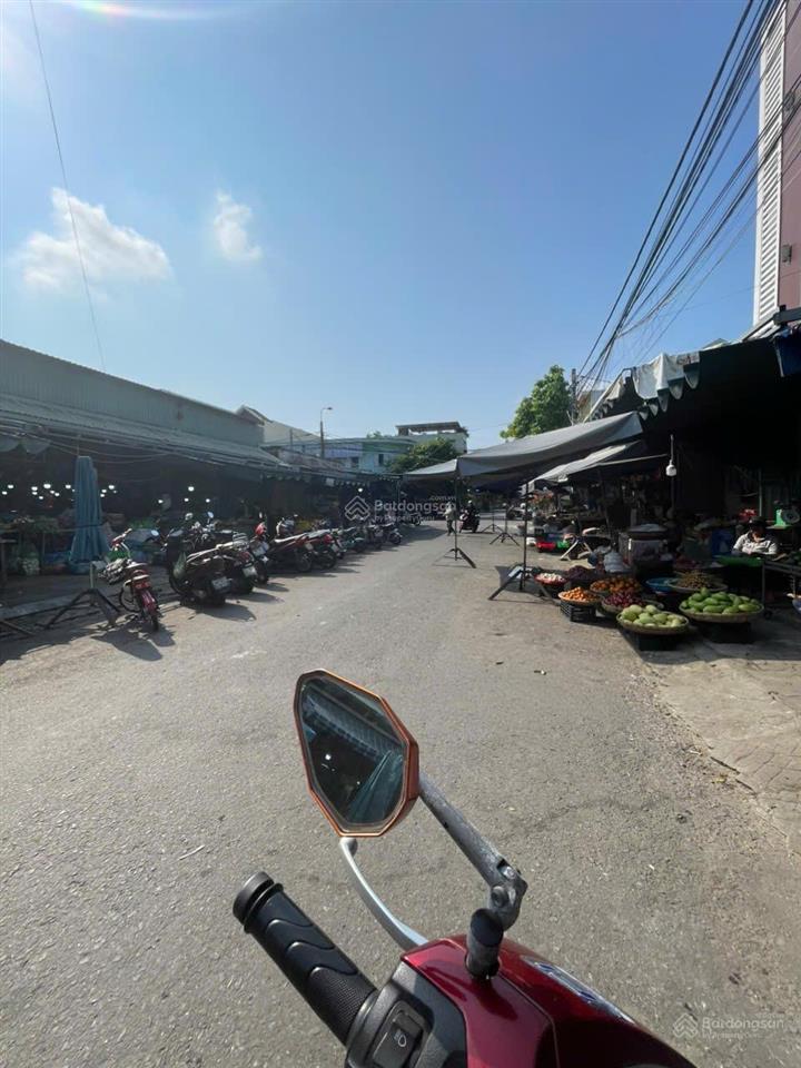 Tôi bán nhà 3 tầng đường tống duy tân ngay cổng chợ hoà mỹ