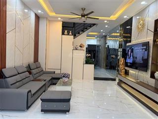Bán nhà cạnh phú mỹ hưng, p. phú thuận, ngang 5m, 4 tầng, hoàn công, full nội thất, 7,x tỷ